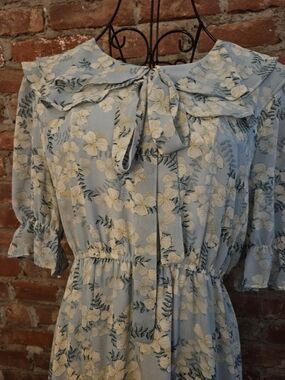Women’s Delicate Light Blue Floral Flowy  Tie-Bow Midi Dress